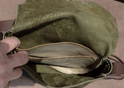 sac cuir vert kaki jaspe serti artisanal coutures à la main